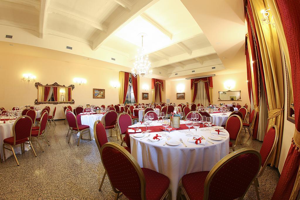 Grand Hotel Capodimonte Наполи Екстериор снимка